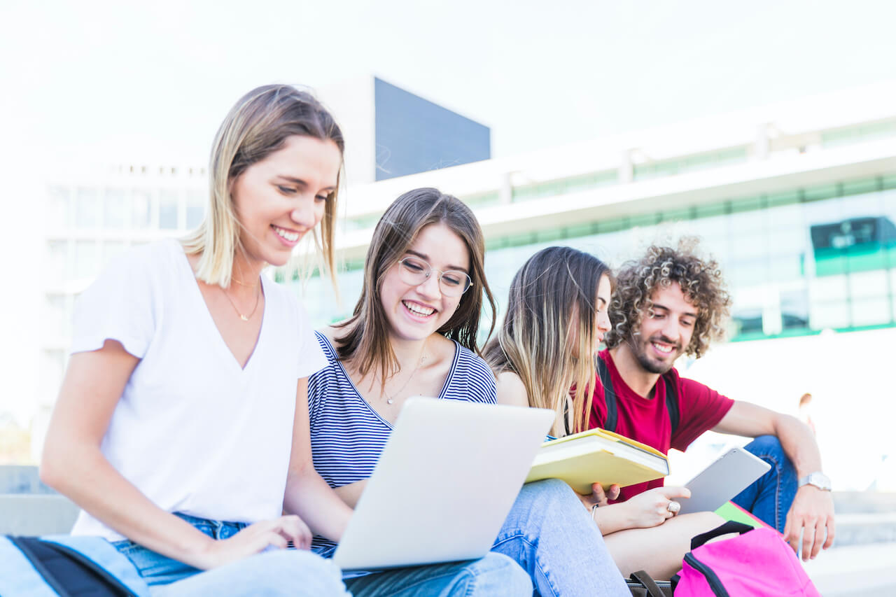 Título electrónico Instituto de Enseñanza Superior en Contaduría y Administración