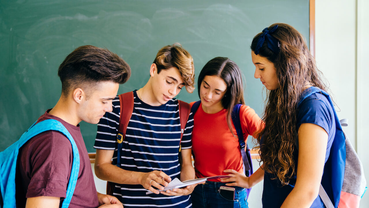 Título electrónico Escuela Normal Profesor Enrique Aguilar